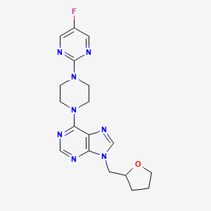 molecular formula C18H21FN8O B6467112 6-[4-(5-fluoropyrimidin-2-yl)piperazin-1-yl]-9-[(oxolan-2-yl)methyl]-9H-purine CAS No. 2640862-72-0