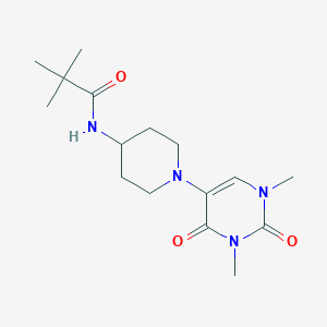 molecular formula C16H26N4O3 B6469933 N-[1-(1,3-dimethyl-2,4-dioxo-1,2,3,4-tetrahydropyrimidin-5-yl)piperidin-4-yl]-2,2-dimethylpropanamide CAS No. 2640971-02-2