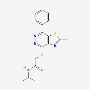 2-({2-methyl-7-phenyl-[1,3]thiazolo[4,5-d]pyridazin-4-yl}sulfanyl)-N-(propan-2-yl)acetamide