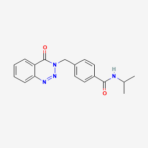 4-[(4-oxo-3,4-dihydro-1,2,3-benzotriazin-3-yl)methyl]-N-(propan-2-yl)benzamide