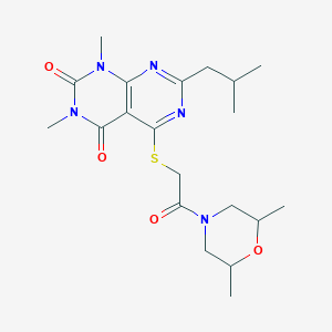molecular formula C20H29N5O4S B6526838 5-{[2-(2,6-dimethylmorpholin-4-yl)-2-oxoethyl]sulfanyl}-1,3-dimethyl-7-(2-methylpropyl)-1H,2H,3H,4H-[1,3]diazino[4,5-d]pyrimidine-2,4-dione CAS No. 893392-31-9