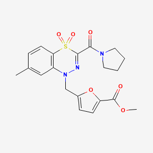 methyl 5-{[7-methyl-4,4-dioxo-3-(pyrrolidine-1-carbonyl)-1H-4lambda6,1,2-benzothiadiazin-1-yl]methyl}furan-2-carboxylate