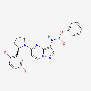 molecular formula C23H19F2N5O2 B6595304 (R)-phenyl (5-(2-(2,5-difluorophenyl)pyrrolidin-1-yl)pyrazolo[1,5-a]pyrimidin-3-yl)carbamate CAS No. 2135871-21-3