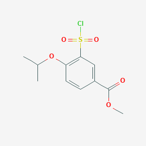 methyl 3-(chlorosulfonyl)-4-(propan-2-yloxy)benzoate