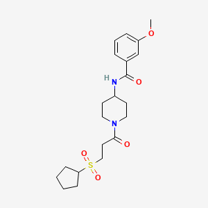 molecular formula C21H30N2O5S B6621916 N-[1-(3-cyclopentylsulfonylpropanoyl)piperidin-4-yl]-3-methoxybenzamide 