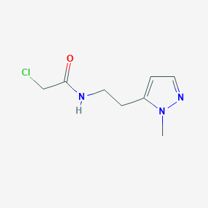 molecular formula C8H12ClN3O B6628227 2-chloro-N-[2-(2-methylpyrazol-3-yl)ethyl]acetamide 