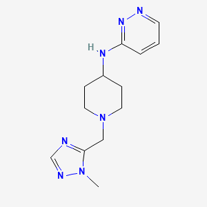 molecular formula C13H19N7 B6755483 N-[1-[(2-methyl-1,2,4-triazol-3-yl)methyl]piperidin-4-yl]pyridazin-3-amine 