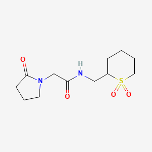 molecular formula C12H20N2O4S B6765301 N-[(1,1-dioxothian-2-yl)methyl]-2-(2-oxopyrrolidin-1-yl)acetamide 