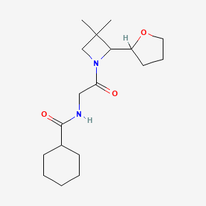 molecular formula C18H30N2O3 B6789542 N-[2-[3,3-dimethyl-2-(oxolan-2-yl)azetidin-1-yl]-2-oxoethyl]cyclohexanecarboxamide 