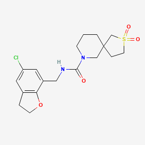 molecular formula C18H23ClN2O4S B6797498 N-[(5-chloro-2,3-dihydro-1-benzofuran-7-yl)methyl]-2,2-dioxo-2lambda6-thia-9-azaspiro[4.5]decane-9-carboxamide 