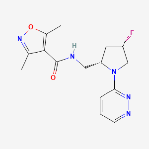 molecular formula C15H18FN5O2 B6818971 N-[[(2S,4S)-4-fluoro-1-pyridazin-3-ylpyrrolidin-2-yl]methyl]-3,5-dimethyl-1,2-oxazole-4-carboxamide 