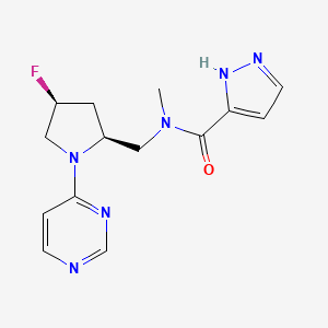 molecular formula C14H17FN6O B6821393 N-[[(2S,4S)-4-fluoro-1-pyrimidin-4-ylpyrrolidin-2-yl]methyl]-N-methyl-1H-pyrazole-5-carboxamide 