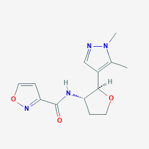 molecular formula C13H16N4O3 B6822728 N-[(2R,3S)-2-(1,5-dimethylpyrazol-4-yl)oxolan-3-yl]-1,2-oxazole-3-carboxamide 