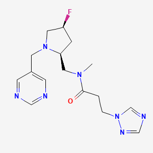 molecular formula C16H22FN7O B6829855 N-[[(2S,4S)-4-fluoro-1-(pyrimidin-5-ylmethyl)pyrrolidin-2-yl]methyl]-N-methyl-3-(1,2,4-triazol-1-yl)propanamide 