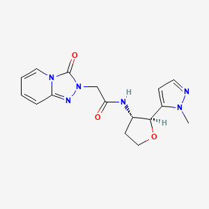 molecular formula C16H18N6O3 B6854507 N-[(2S,3S)-2-(2-methylpyrazol-3-yl)oxolan-3-yl]-2-(3-oxo-[1,2,4]triazolo[4,3-a]pyridin-2-yl)acetamide 