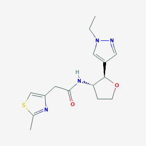 molecular formula C15H20N4O2S B6881817 N-[(2R,3S)-2-(1-ethylpyrazol-4-yl)oxolan-3-yl]-2-(2-methyl-1,3-thiazol-4-yl)acetamide 