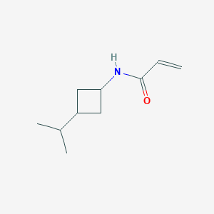 molecular formula C10H17NO B6893691 N-[3-(propan-2-yl)cyclobutyl]prop-2-enamide 