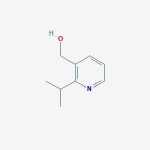 molecular formula C9H13NO B069286 (2-Isopropylpyridin-3-yl)methanol CAS No. 194151-94-5
