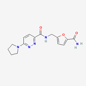 molecular formula C15H17N5O3 B6928898 N-[(5-carbamoylfuran-2-yl)methyl]-6-pyrrolidin-1-ylpyridazine-3-carboxamide 