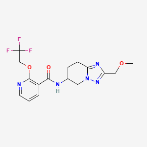 molecular formula C16H18F3N5O3 B6935249 N-[2-(methoxymethyl)-5,6,7,8-tetrahydro-[1,2,4]triazolo[1,5-a]pyridin-6-yl]-2-(2,2,2-trifluoroethoxy)pyridine-3-carboxamide 