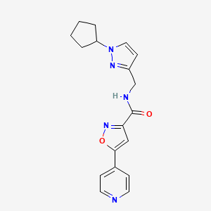 molecular formula C18H19N5O2 B6945114 N-[(1-cyclopentylpyrazol-3-yl)methyl]-5-pyridin-4-yl-1,2-oxazole-3-carboxamide 