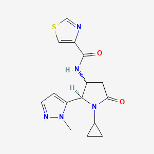 molecular formula C15H17N5O2S B6959091 N-[(2R,3R)-1-cyclopropyl-2-(2-methylpyrazol-3-yl)-5-oxopyrrolidin-3-yl]-1,3-thiazole-4-carboxamide 