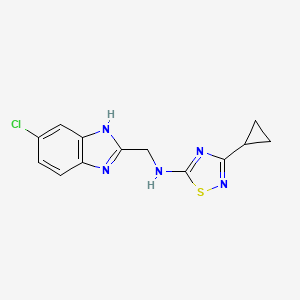molecular formula C13H12ClN5S B6962796 N-[(6-chloro-1H-benzimidazol-2-yl)methyl]-3-cyclopropyl-1,2,4-thiadiazol-5-amine 