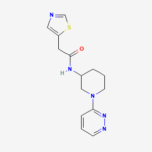 molecular formula C14H17N5OS B6974286 N-(1-pyridazin-3-ylpiperidin-3-yl)-2-(1,3-thiazol-5-yl)acetamide 