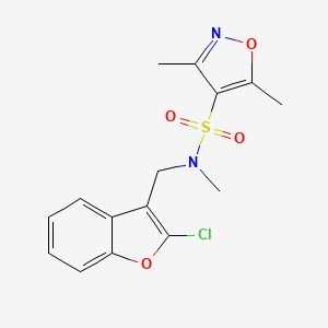 molecular formula C15H15ClN2O4S B7006703 N-[(2-chloro-1-benzofuran-3-yl)methyl]-N,3,5-trimethyl-1,2-oxazole-4-sulfonamide 