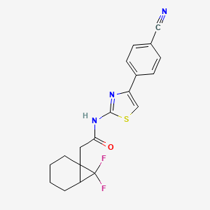 molecular formula C19H17F2N3OS B7006879 N-[4-(4-cyanophenyl)-1,3-thiazol-2-yl]-2-(7,7-difluoro-1-bicyclo[4.1.0]heptanyl)acetamide 