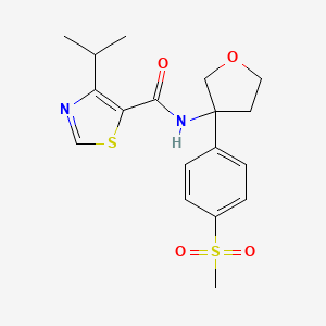 molecular formula C18H22N2O4S2 B7007943 N-[3-(4-methylsulfonylphenyl)oxolan-3-yl]-4-propan-2-yl-1,3-thiazole-5-carboxamide 