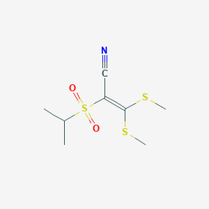 molecular formula C8H13NO2S3 B070100 2-(Isopropylsulfonyl)-3,3-di(methylthio)acrylonitrile CAS No. 175202-05-8