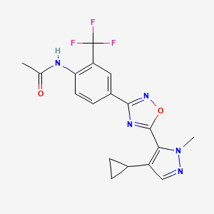 molecular formula C18H16F3N5O2 B7013531 N-[4-[5-(4-cyclopropyl-2-methylpyrazol-3-yl)-1,2,4-oxadiazol-3-yl]-2-(trifluoromethyl)phenyl]acetamide 