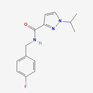 molecular formula C14H16FN3O B7019580 N-[(4-fluorophenyl)methyl]-1-(propan-2-yl)-1H-pyrazole-3-carboxamide 