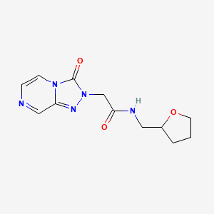 molecular formula C12H15N5O3 B7067466 N-(oxolan-2-ylmethyl)-2-(3-oxo-[1,2,4]triazolo[4,3-a]pyrazin-2-yl)acetamide 