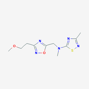 molecular formula C10H15N5O2S B7071123 N-[[3-(2-methoxyethyl)-1,2,4-oxadiazol-5-yl]methyl]-N,3-dimethyl-1,2,4-thiadiazol-5-amine 