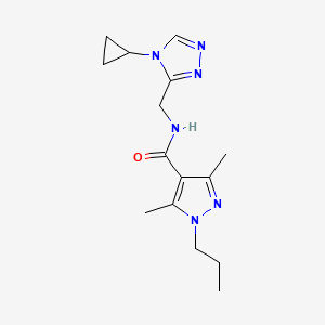 molecular formula C15H22N6O B7072376 N-[(4-cyclopropyl-1,2,4-triazol-3-yl)methyl]-3,5-dimethyl-1-propylpyrazole-4-carboxamide 