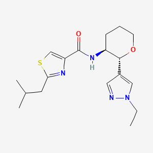 molecular formula C18H26N4O2S B7080023 N-[(2R,3S)-2-(1-ethylpyrazol-4-yl)oxan-3-yl]-2-(2-methylpropyl)-1,3-thiazole-4-carboxamide 