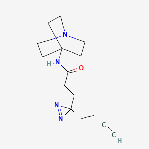 molecular formula C15H22N4O B7103110 N-(1-azabicyclo[2.2.2]octan-4-yl)-3-(3-but-3-ynyldiazirin-3-yl)propanamide 