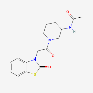molecular formula C16H19N3O3S B7132854 N-[1-[2-(2-oxo-1,3-benzothiazol-3-yl)acetyl]piperidin-3-yl]acetamide 