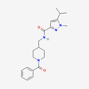 molecular formula C21H28N4O2 B7133156 N-[(1-benzoylpiperidin-4-yl)methyl]-1-methyl-5-propan-2-ylpyrazole-3-carboxamide 
