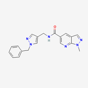 molecular formula C19H18N6O B7134398 N-[(1-benzylpyrazol-4-yl)methyl]-1-methylpyrazolo[3,4-b]pyridine-5-carboxamide 