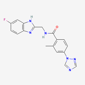 molecular formula C18H15FN6O B7135280 N-[(6-fluoro-1H-benzimidazol-2-yl)methyl]-2-methyl-4-(1,2,4-triazol-1-yl)benzamide 