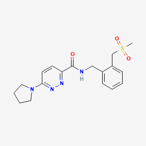 molecular formula C18H22N4O3S B7136411 N-[[2-(methylsulfonylmethyl)phenyl]methyl]-6-pyrrolidin-1-ylpyridazine-3-carboxamide 