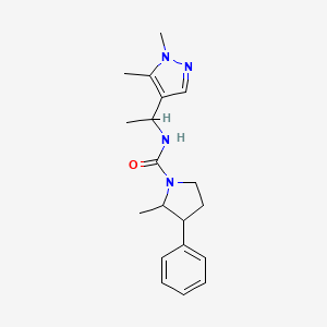 molecular formula C19H26N4O B7138336 N-[1-(1,5-dimethylpyrazol-4-yl)ethyl]-2-methyl-3-phenylpyrrolidine-1-carboxamide 