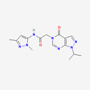 molecular formula C15H19N7O2 B7146941 N-(2,5-dimethylpyrazol-3-yl)-2-(4-oxo-1-propan-2-ylpyrazolo[3,4-d]pyrimidin-5-yl)acetamide 