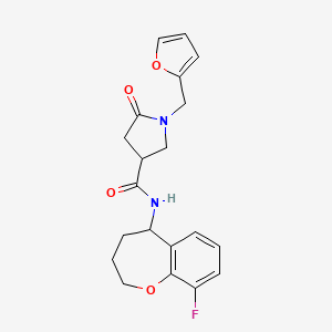 molecular formula C20H21FN2O4 B7163072 N-(9-fluoro-2,3,4,5-tetrahydro-1-benzoxepin-5-yl)-1-(furan-2-ylmethyl)-5-oxopyrrolidine-3-carboxamide 