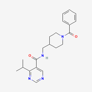 molecular formula C21H26N4O2 B7181323 N-[(1-benzoylpiperidin-4-yl)methyl]-4-propan-2-ylpyrimidine-5-carboxamide 