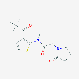 molecular formula C15H20N2O3S B7184758 N-[3-(2,2-dimethylpropanoyl)thiophen-2-yl]-2-(2-oxopyrrolidin-1-yl)acetamide 