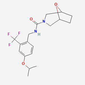 molecular formula C18H23F3N2O3 B7189864 N-[[4-propan-2-yloxy-2-(trifluoromethyl)phenyl]methyl]-8-oxa-3-azabicyclo[3.2.1]octane-3-carboxamide 